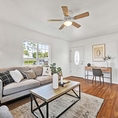 3004 E Pearl Avenue Listing Image Thumbnail #5