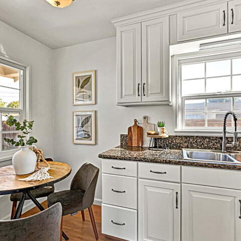 3004 E Pearl Avenue Listing Image Thumbnail #6