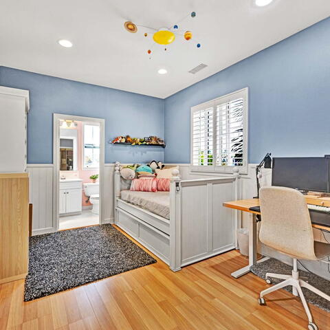 410 Hudson Drive Listing Image Thumbnail #16