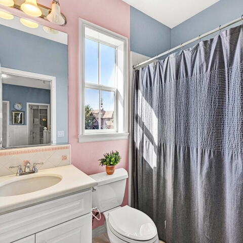 410 Hudson Drive Listing Image Thumbnail #17