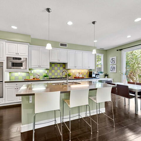 410 Hudson Drive Listing Image Thumbnail #6