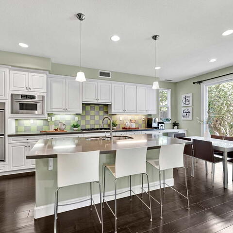 410 Hudson Drive Listing Image Thumbnail #6