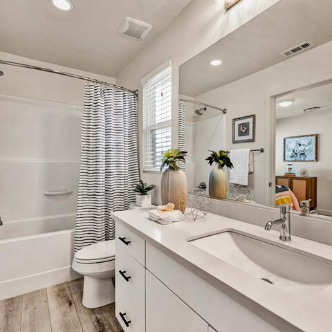 813 S Anaheim Boulevard #101 Listing Image Thumbnail #14