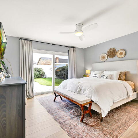 677 N Clinton Street Listing Image Thumbnail #15