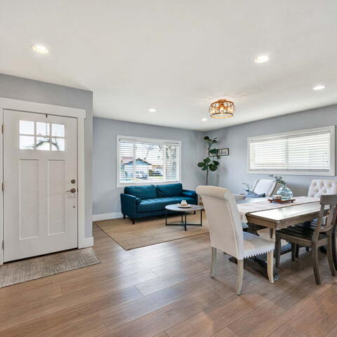 677 N Clinton Street Listing Image Thumbnail #6