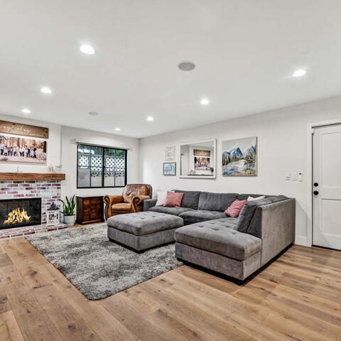 10691 Henderson Avenue Listing Image Thumbnail #5