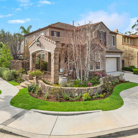 8 Versailles Listing Image Thumbnail #2