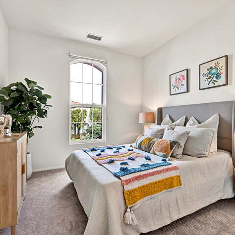 8 Versailles Listing Image Thumbnail #17