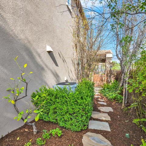 8 Versailles Listing Image Thumbnail #23