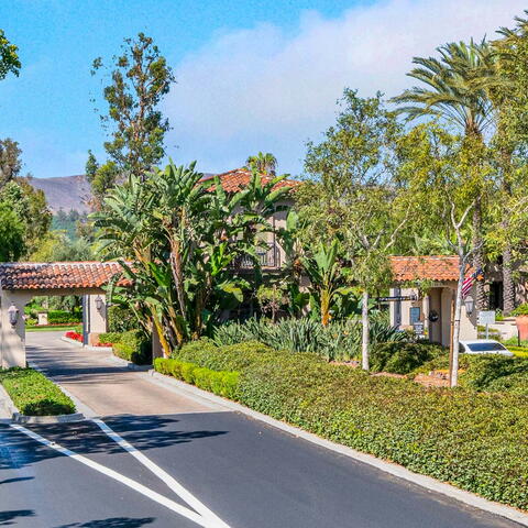 8 Versailles Listing Image Thumbnail #26