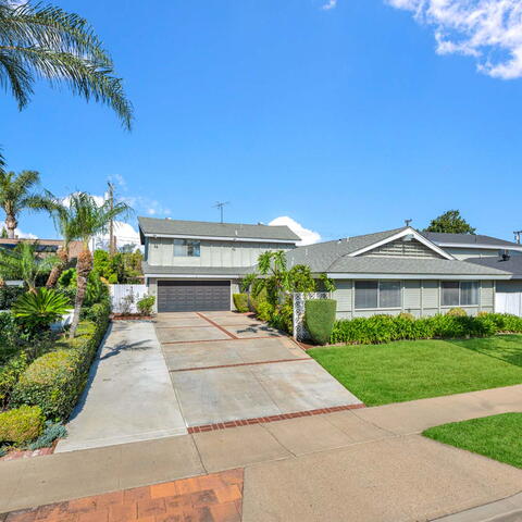 13561 Dean Street Listing Image Thumbnail #3