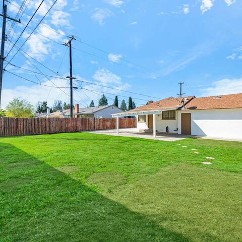 2517 Deodar Street Listing Image Thumbnail #17