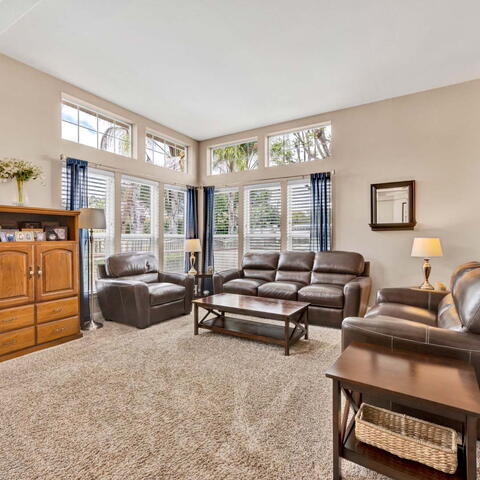 1802 N Shaffer Street Listing Image Thumbnail #4