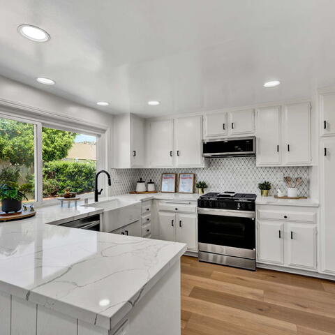 709 E Meadowbrook Avenue Listing Image Thumbnail #6