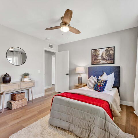 709 E Meadowbrook Avenue Listing Image Thumbnail #12