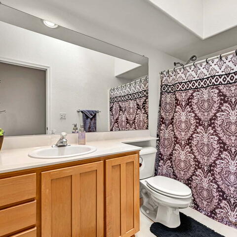 1802 N Shaffer Street Listing Image Thumbnail #13