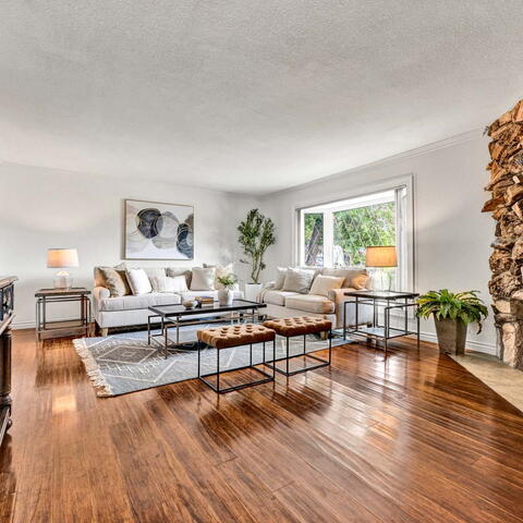 3939 E Lynnwood Avenue Listing Image Thumbnail #2