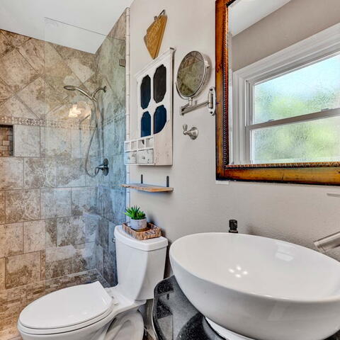 2721 E Adams Avenue Listing Image Thumbnail #9