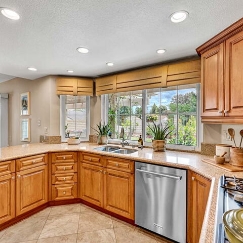 780 S Highland Lane Listing Image Thumbnail #8