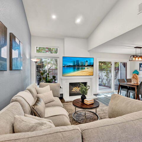 2342 Aspen Street Listing Image Thumbnail #3
