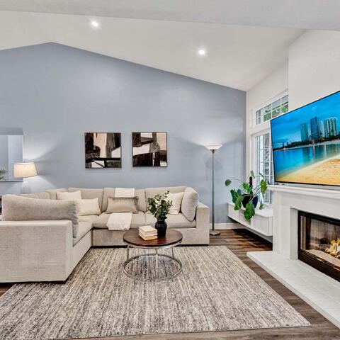 2342 Aspen Street Listing Image Thumbnail #4