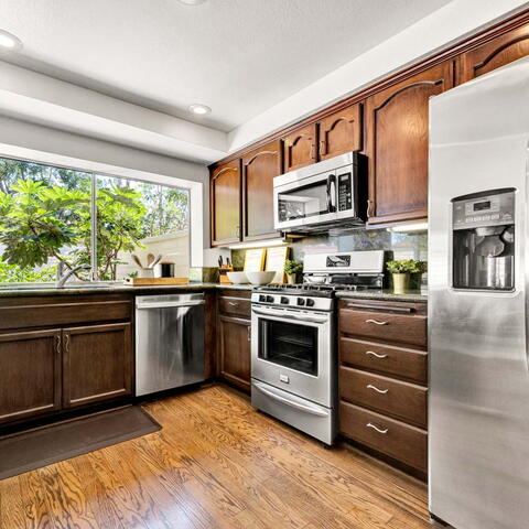 2404 Calle Andorra Listing Image Thumbnail #8