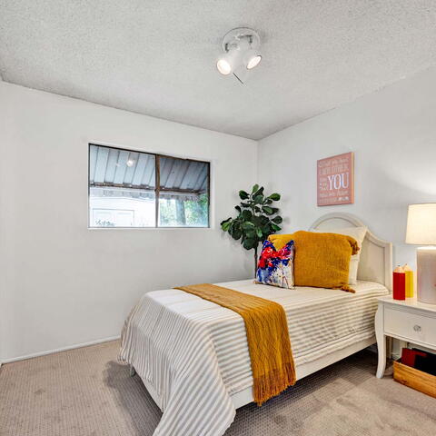 2626 Ponderosa Street Listing Image Thumbnail #10