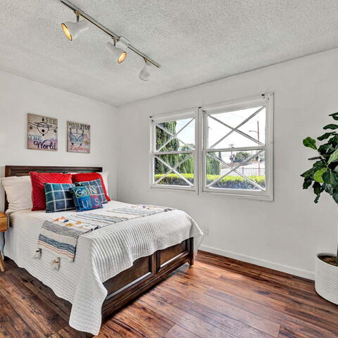 2626 Ponderosa Street Listing Image Thumbnail #12