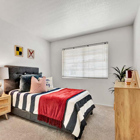 2404 Calle Andorra Listing Image Thumbnail #16