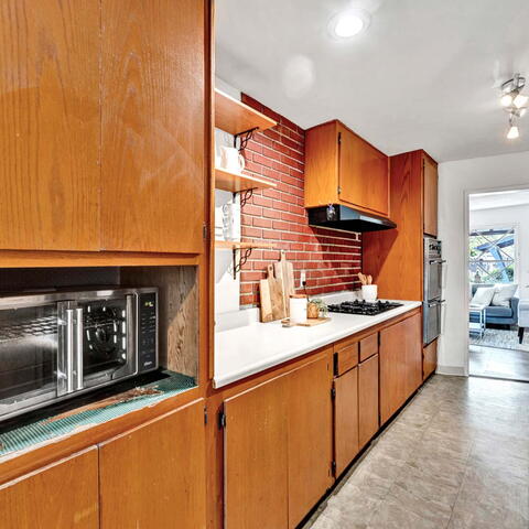 2626 Ponderosa Street Listing Image Thumbnail #4