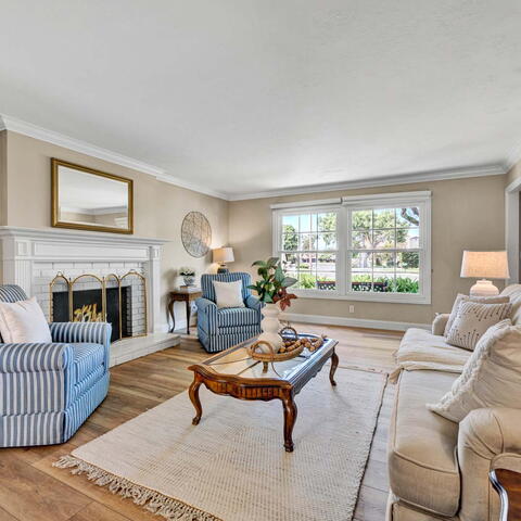 17552 Laurie Lane Listing Image Thumbnail #4