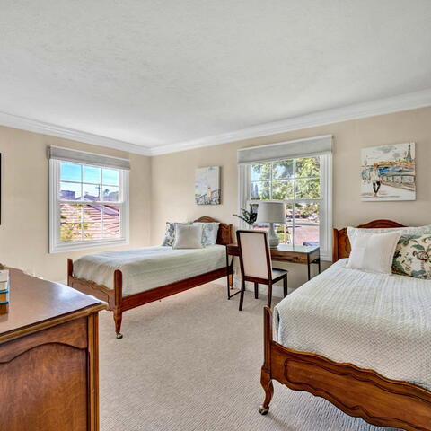 17552 Laurie Lane Listing Image Thumbnail #16