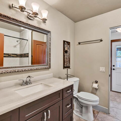 582 S Nutwood Street Listing Image Thumbnail #13