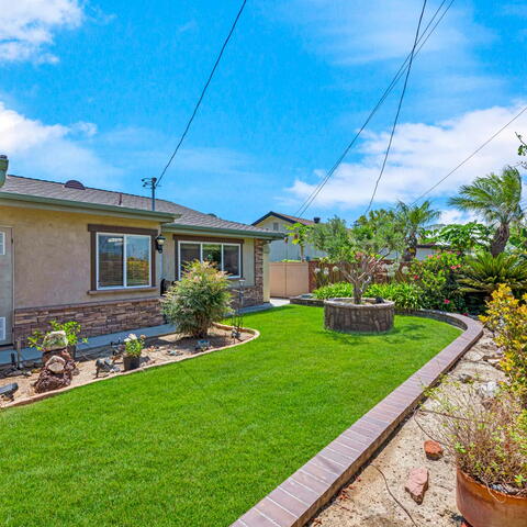582 S Nutwood Street Listing Image Thumbnail #16