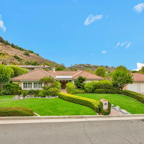 304 Calle Baja Listing Image Thumbnail #1