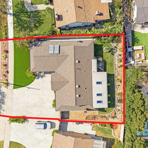 582 S Nutwood Street Listing Image Thumbnail #3