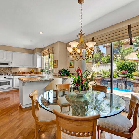 2530 Alister Avenue Listing Image Thumbnail #8
