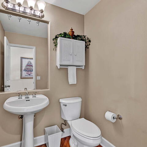 2530 Alister Avenue Listing Image Thumbnail #9