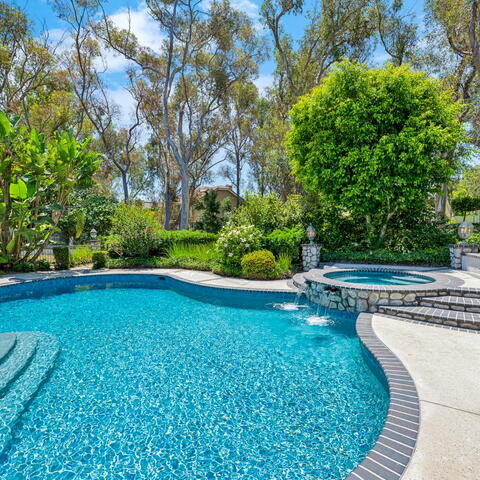 1052 Castlerock Lane Listing Image Thumbnail #2