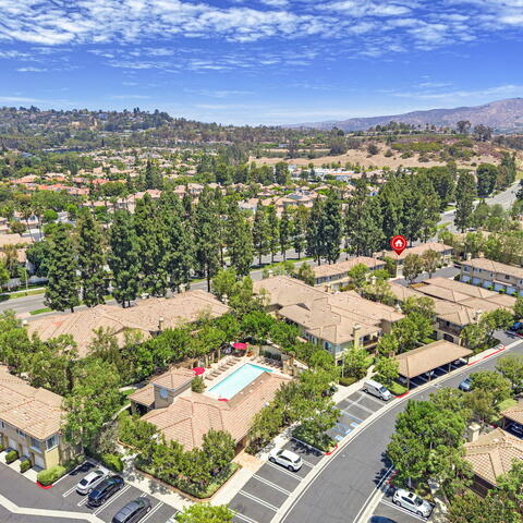 186 Gallery Way Listing Image Thumbnail #2