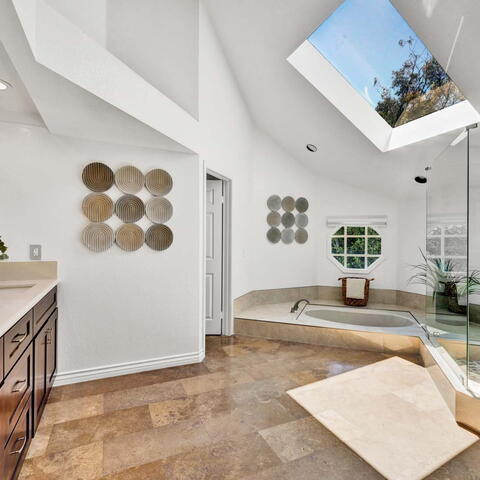 1052 Castlerock Lane Listing Image Thumbnail #15