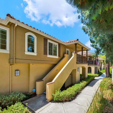 186 Gallery Way Listing Image Thumbnail #3