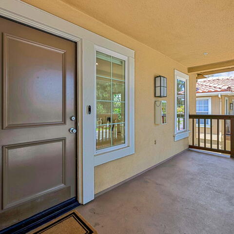 186 Gallery Way Listing Image Thumbnail #4