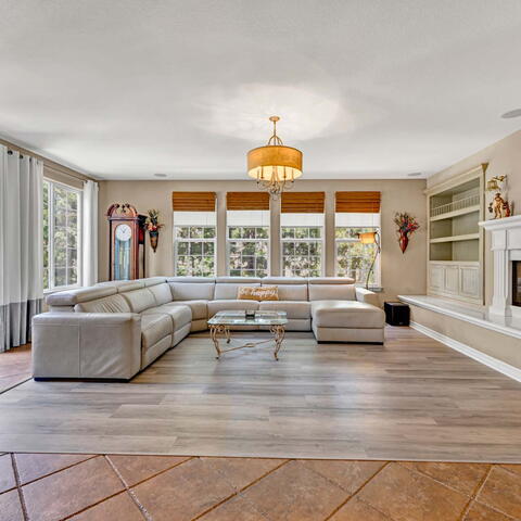 1407 Williamsburg Street Listing Image Thumbnail #9