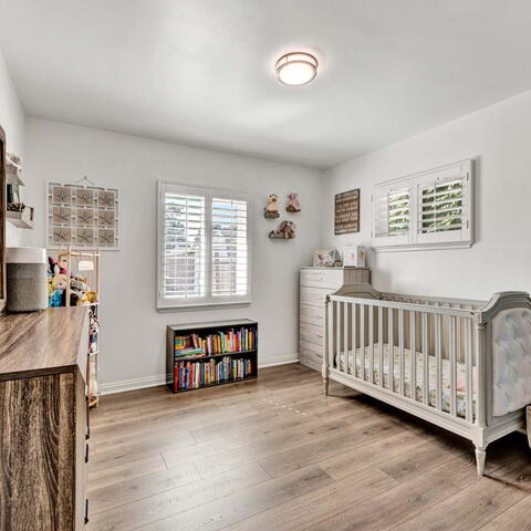 325 N Russell Avenue Listing Image Thumbnail #16