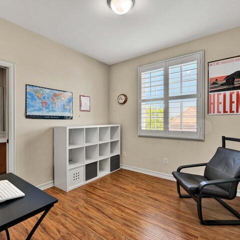 1407 Williamsburg Street Listing Image Thumbnail #15