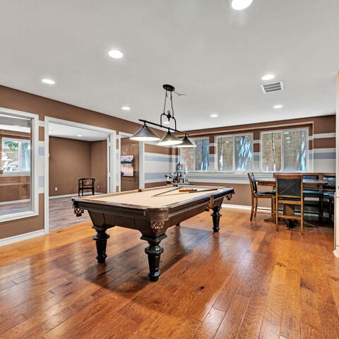 1407 Williamsburg Street Listing Image Thumbnail #20