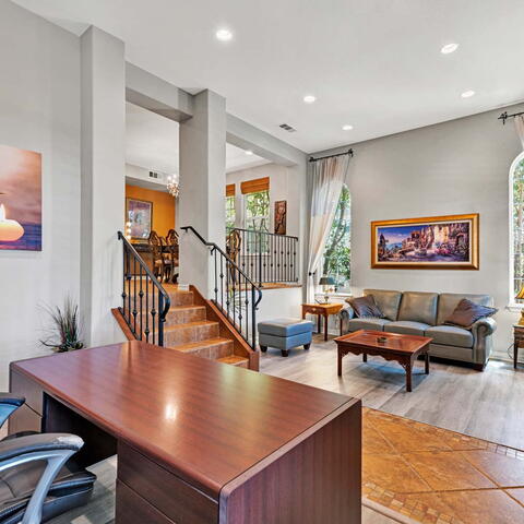 1407 Williamsburg Street Listing Image Thumbnail #4