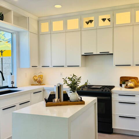 4931 E Ashford Avenue Listing Image Thumbnail #1