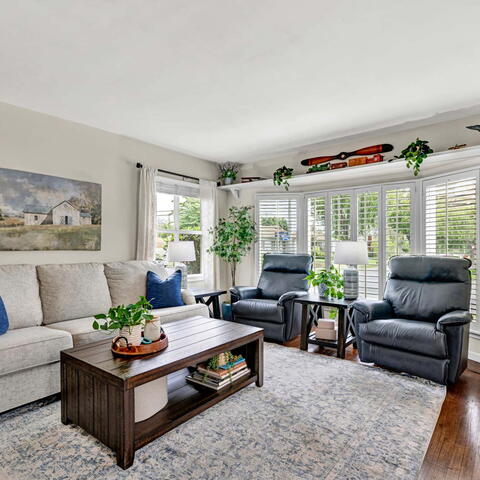 5423 Dunrobin Avenue Listing Image Thumbnail #3